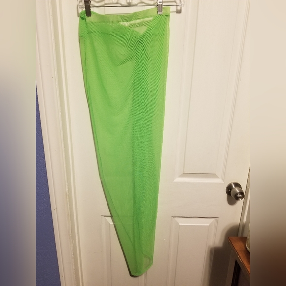 NWT Sabora Skirt Neon Green Swimwear cover up Size M - Picture 3 of 6
